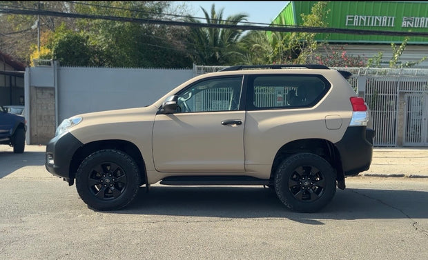 <h2>Toyota Prado 2012</h2>